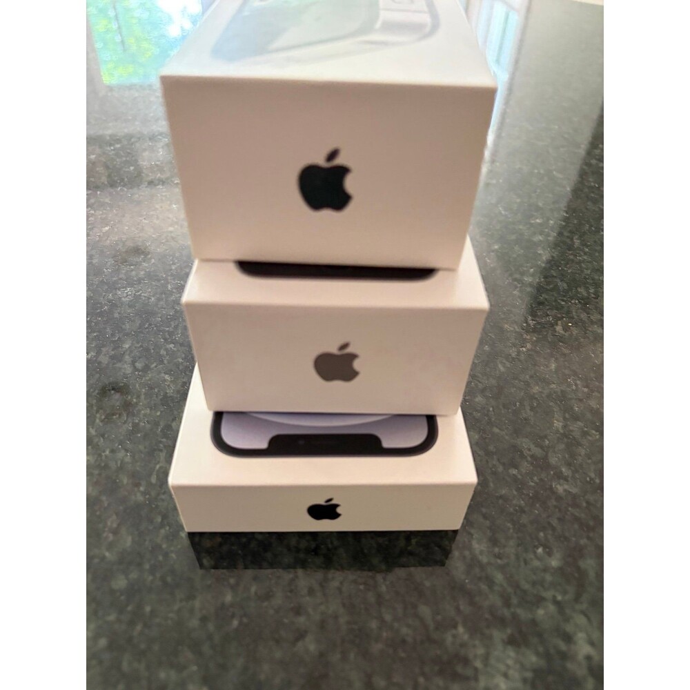 (3) iPhone Box Lot - Picture 3 of 3